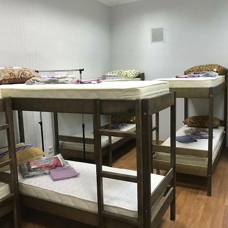 Ararat-Demeevskaya Hostel Kiev Luaran gambar