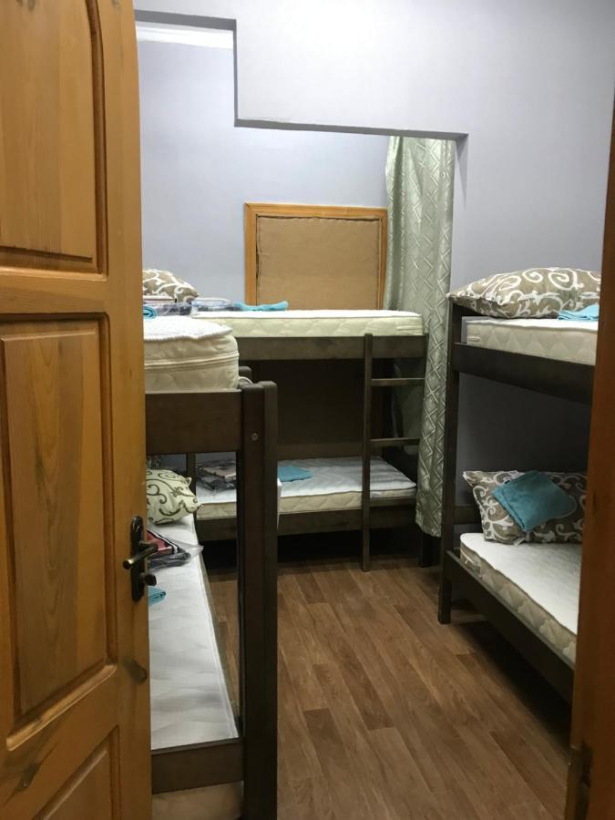 Ararat-Demeevskaya Hostel Kiev Luaran gambar