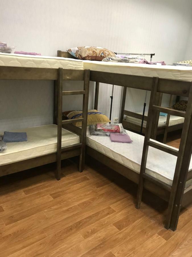 Ararat-Demeevskaya Hostel Kiev Luaran gambar