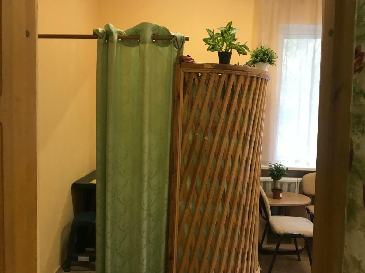 Ararat-Demeevskaya Hostel Kiev Luaran gambar