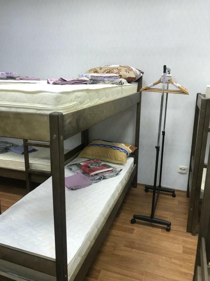 Ararat-Demeevskaya Hostel Kiev Luaran gambar