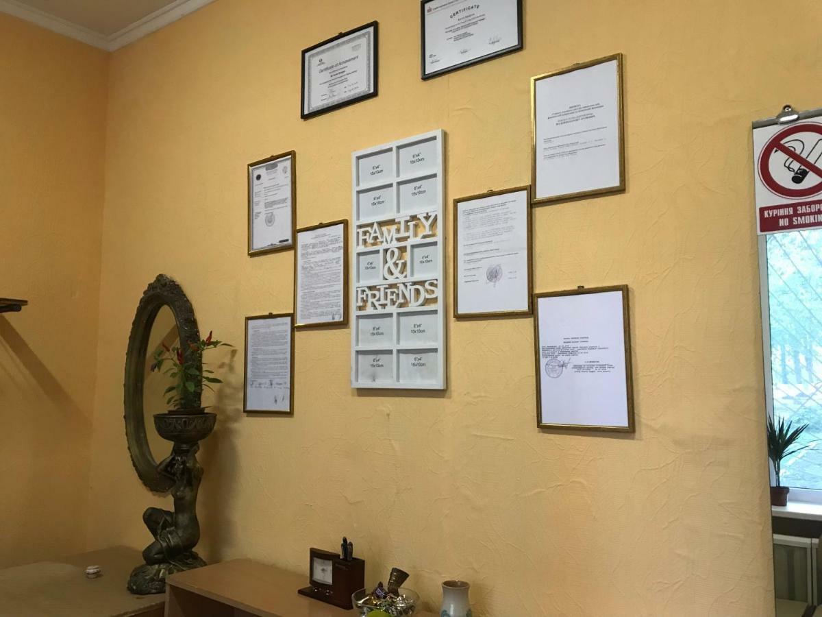 Ararat-Demeevskaya Hostel Kiev Luaran gambar