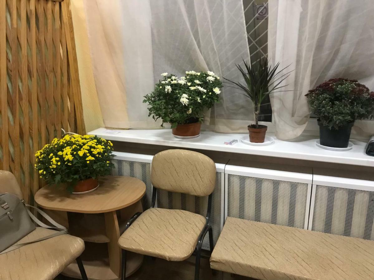 Ararat-Demeevskaya Hostel Kiev Luaran gambar